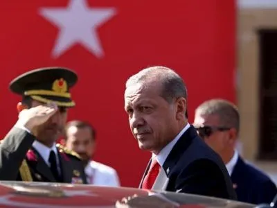 Р.Ердоган провів екстрене засідання після вибухів в аеропорту Стамбула
