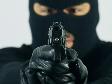 Неизвестные в Киеве подстрелили парня