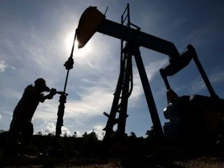 Ціна нафти Brent піднялася вище 44 дол. за барель