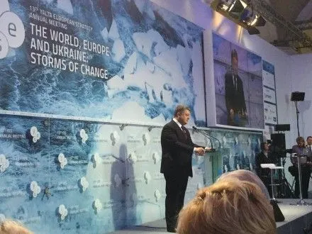 П.Порошенко: санкции не являются потерями для европейского бизнеса, а инвестициями в безопасность