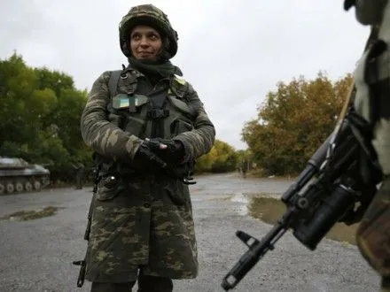 Около 20 тыс. женщин сегодня в украинской армии проходят службу - И.Геращенко