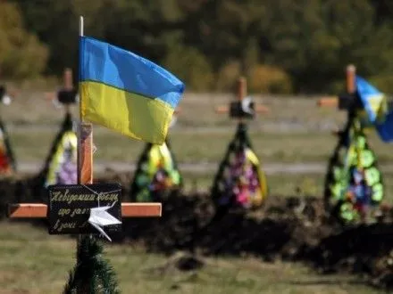 На Донбасі загинуло 2130 військовослужбовців, з них дві жінки – І.Геращенко
