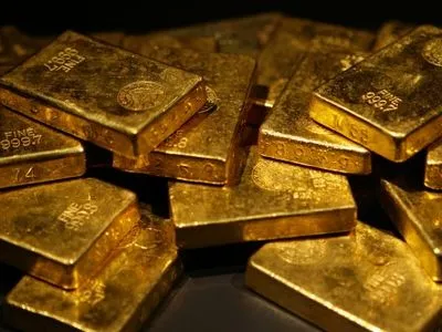 Мировые цены на золото стабилизировались