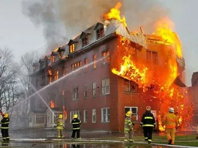 Отель горел в Полтаве, эвакуировали четырех человек