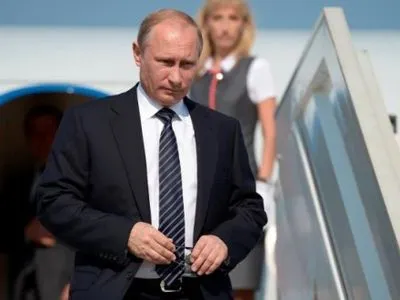В Кремле заявили, что визиты В.Путина в Крым не касаются Украины