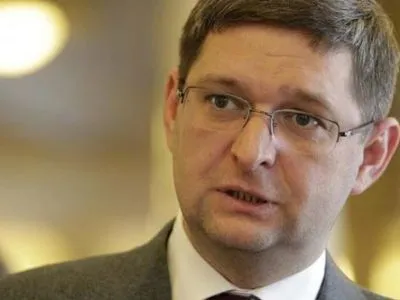 Заместитель главы АП В.Ковальчук в декларации указал дом за Киевом на более 1000 кв.м и клинику жены