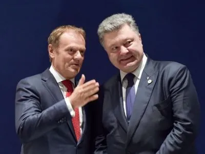 Д.Туск - П.Порошенко: Соглашение об ассоциации Украина-ЕС должно продолжать действовать