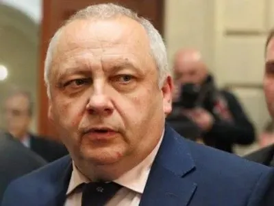 Председатель фракции "БПП" И.Грынив задекларировал дом, 3 авто и антикварные книги
