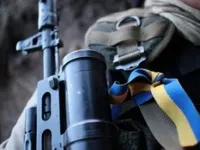 Украинский военный погиб, шестерых ранили за сутки в зоне АТО