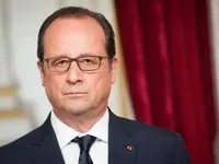 Президент Франції пообіцяв демонтувати табір нелегальних мігрантів в Парижі