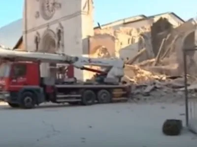 Наслідки землетрусу в Італії