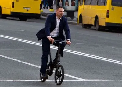 Мэр Киева В.Кличко задекларировал семь велосипедов