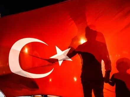 У Туреччині звільнили більше 10 тис. осіб за можливі зв’язки з Ф.Гюленом