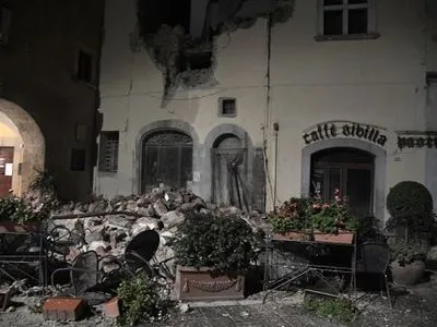 Внаслідок землетрусу в Італії українці не постраждали - МЗС