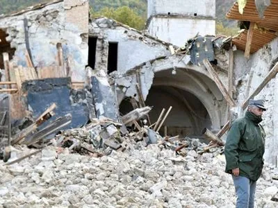 Несколько десятков человек пострадали в результате землетрясения в Италии