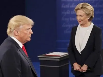 Штаб Х.Клинтон назвал "плохим" опрос, который прогнозирует победу Д.Трамп
