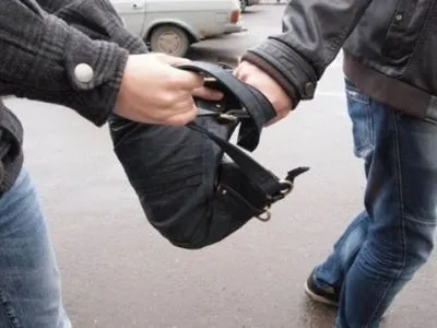 Столичная полиция зафиксировала снижение уличных грабежей
