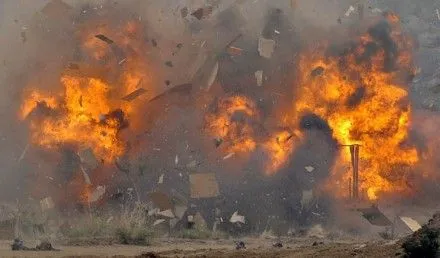 В результате взрыва на нефтяном танкере в Пакистане погибли 10 рабочих, еще 50 ранены