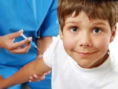 К вакцинации положительно относятся 78% украинцев