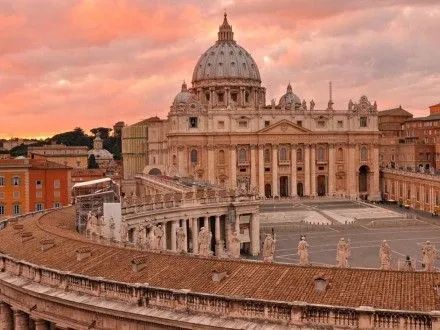 Ватикан засудив радіо, що назвало землетруси в Італії "карою Божою"