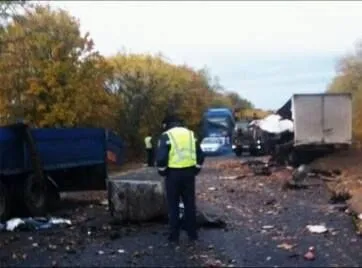 На трасі Одеса-Рені у ДТП загинули водії вантажівок