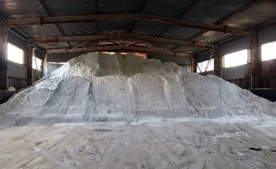 К зимнему периоду заготовлено более 60 тыс. тонн соли и песка - Киевавтодор