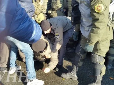 Участника акции протеста на Майдане Незалежности доставили в управление полиции