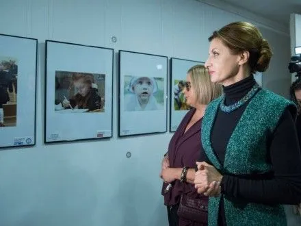 М.Порошенко відвідала відкриття щорічної фотовиставки The Day Newspaper
