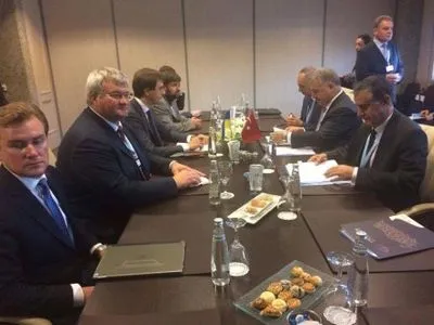 Украина и Турция подписали соглашение о комбинированных перевозках