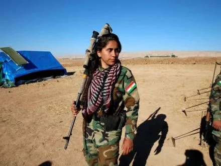 Палестинский фотограф сделал фотографии ирано-курдских женщин-воинов