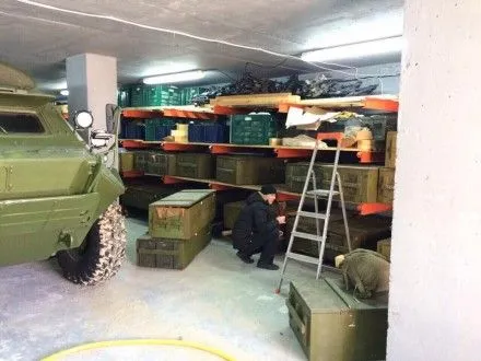 Прокуратура Києва роз'яснила інформацію про муляжі у бункері зі зброєю