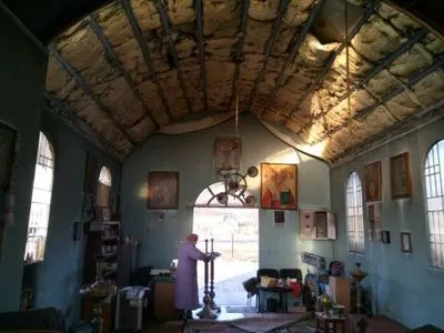 Стали відомі подробиці підпалу церкви у Маріуполі