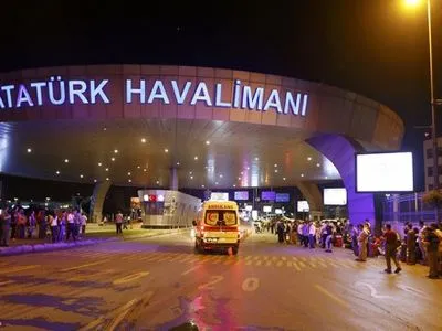 В Стамбульском аэропорту произошла стрельба