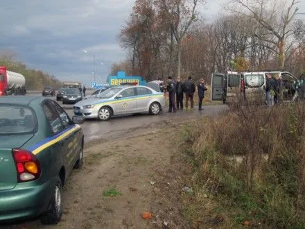 Правоохранители обнаружили гранату в автомобиле в Житомирской области