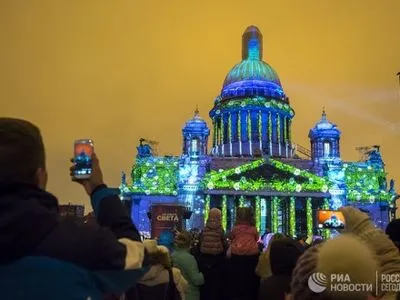 Фестиваль світла пройшов у Санкт-Петербурзі