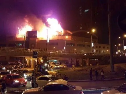 Шість людей загинули у пожежі в бізнес-центрі в Алмати - ЗМІ