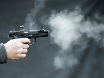 В Житомире двое полицейских устроили стрельбу в стрип-клубе
