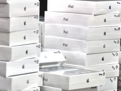 Схему контрабандного ввезення продукції “Apple” викрили на Київщині