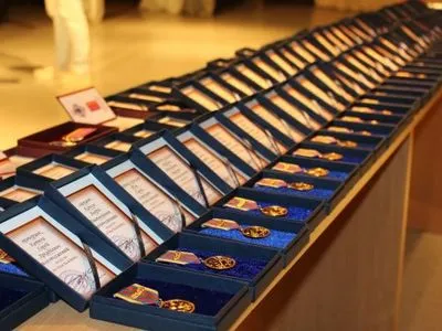 Более 370 военных получили награды Минобороны за неделю