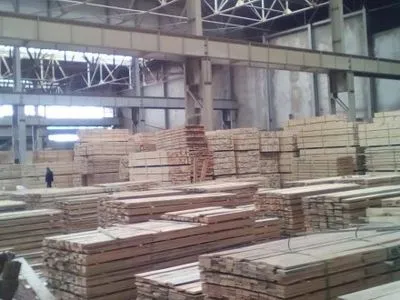 На Сумщині викрили підприємців, які незаконно відшкодовували ПДВ при експорті деревини