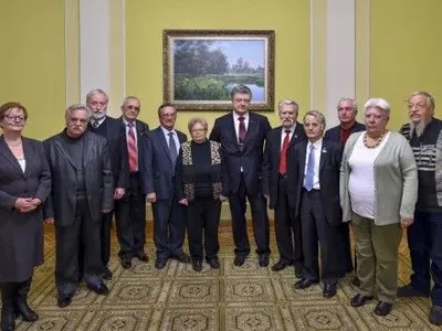 П.Порошенко встретился с учредителями Украинской Хельсинской группы
