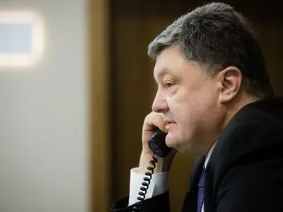 П.Порошенко провел телефонный разговор с президентом Азербайджана