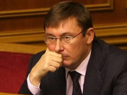 Є.Соболєв вирішив ініціювати відставку Ю.Луценка