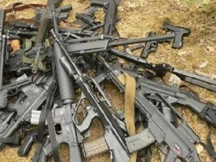 Боевиков-"ветеранов" в "ЛНР" проверяют на наличие незаконного оружия