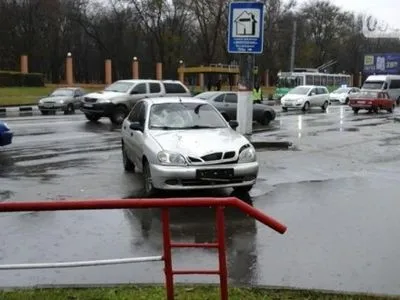 Авто насмерть сбило женщину в Кропивницком