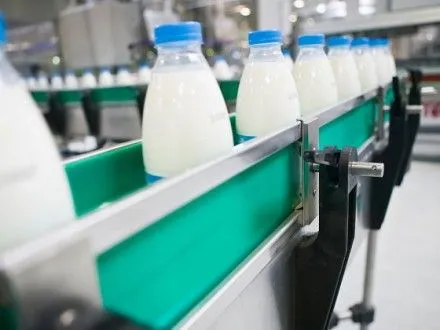 Производство молока в течение января-октября снизилось на 2,3%