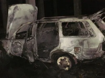 Вночі в Ужгороді вщент згоріла автівка, ще дві пошкоджено