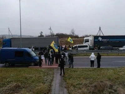 Акция протеста возле пункта пропуска на границе с Польшей завершилась