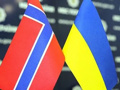 Відбулася зустріч посла України в Норвегії з міністром закордонних справ Б.Бренде