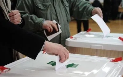 Почти два миллиона человек проголосовали на президентских выборах в Болгарии